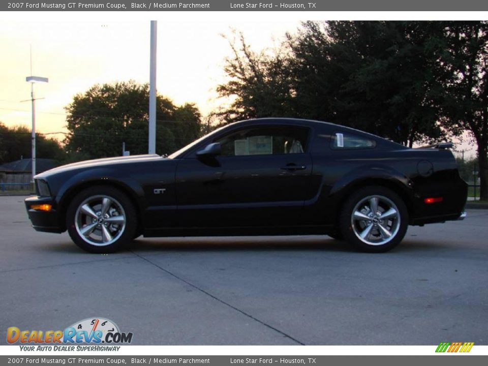 2007 Ford Mustang GT Premium Coupe Black / Medium Parchment Photo #2