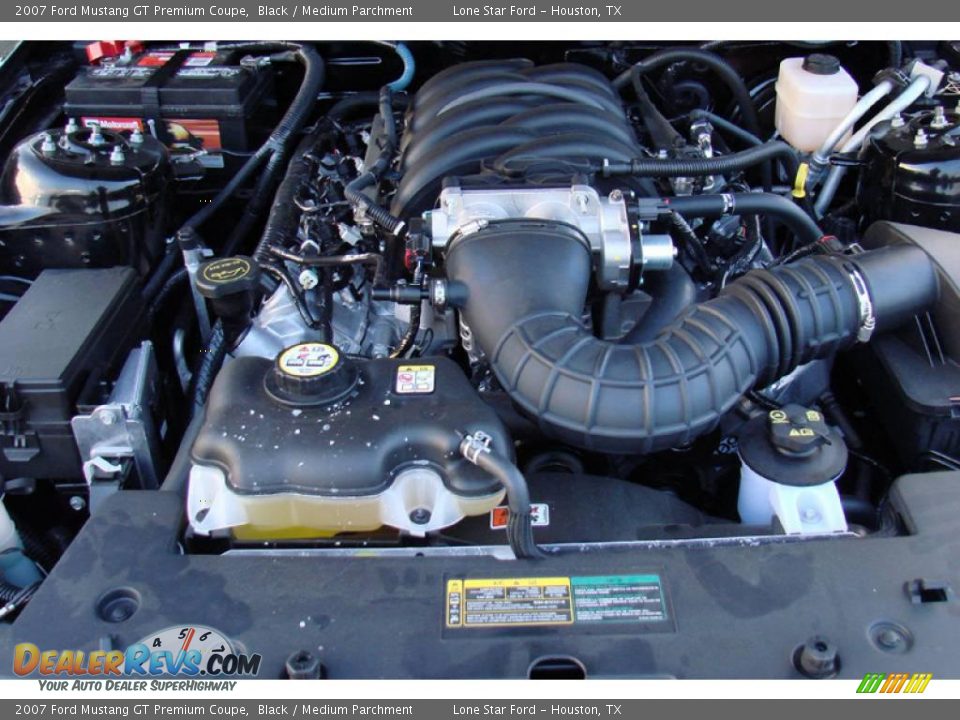 2007 Ford Mustang GT Premium Coupe Black / Medium Parchment Photo #11