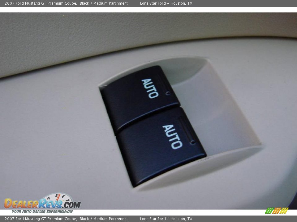 2007 Ford Mustang GT Premium Coupe Black / Medium Parchment Photo #14