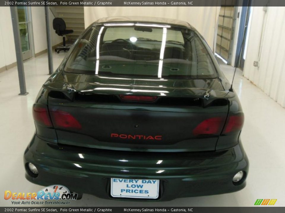 2002 Pontiac Sunfire SE Sedan Polo Green Metallic / Graphite Photo #3
