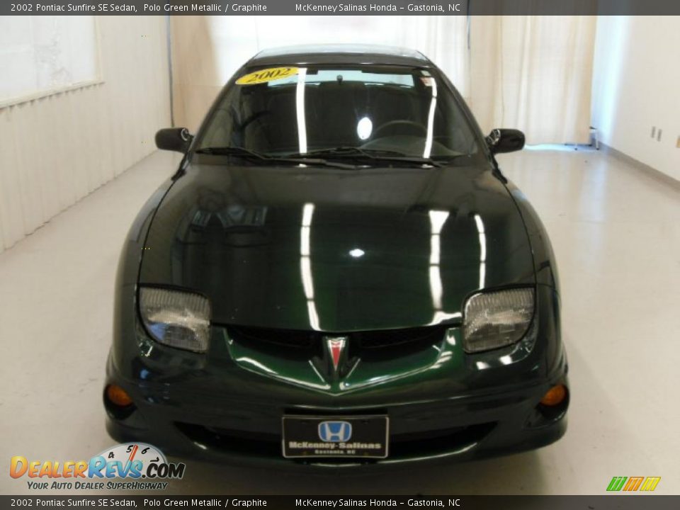 2002 Pontiac Sunfire SE Sedan Polo Green Metallic / Graphite Photo #6