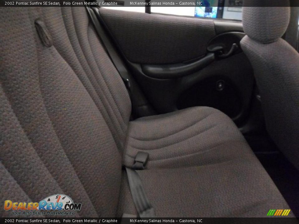 2002 Pontiac Sunfire SE Sedan Polo Green Metallic / Graphite Photo #19