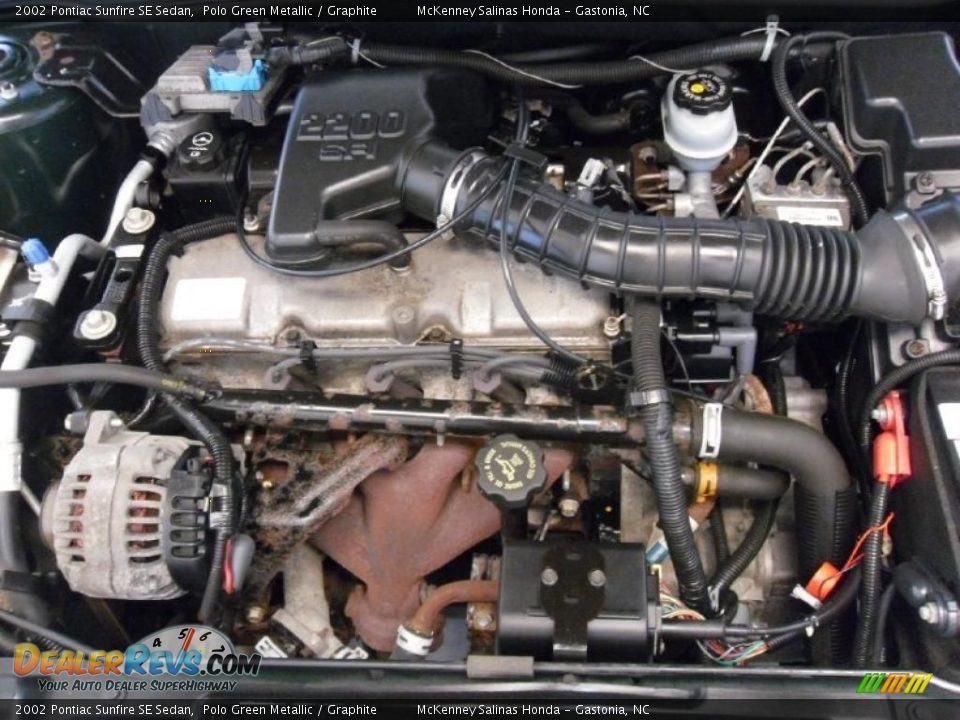 2002 Pontiac Sunfire SE Sedan Polo Green Metallic / Graphite Photo #25