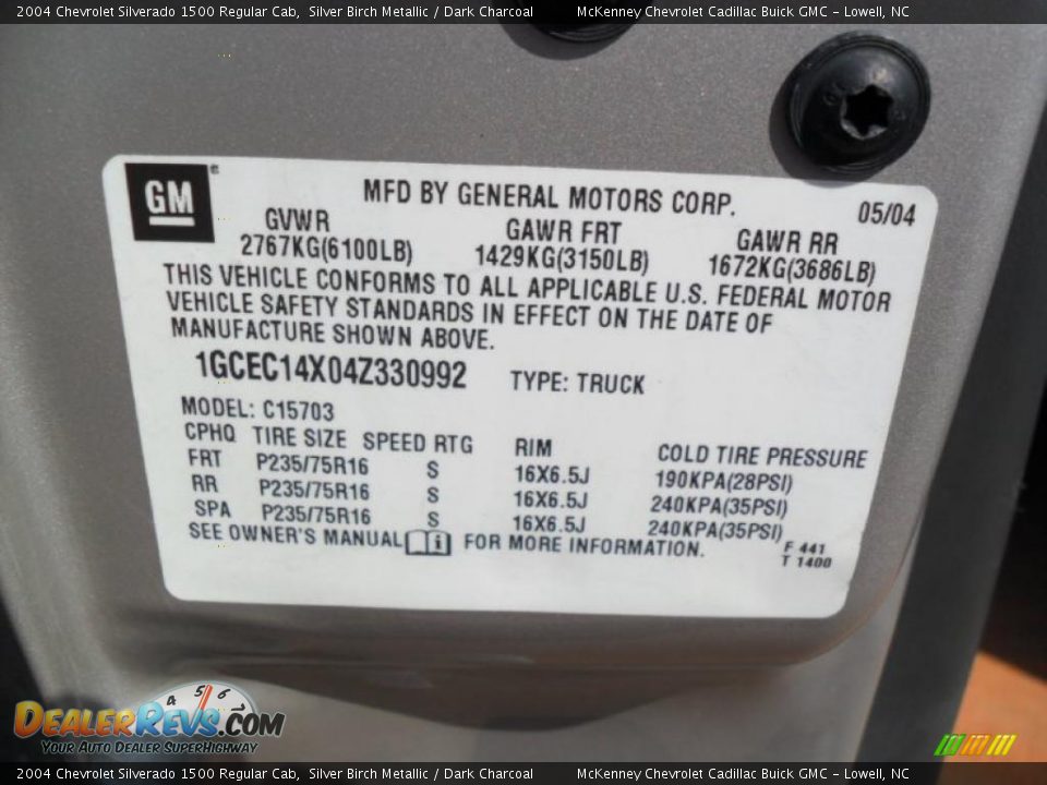 2004 Chevrolet Silverado 1500 Regular Cab Silver Birch Metallic / Dark Charcoal Photo #6
