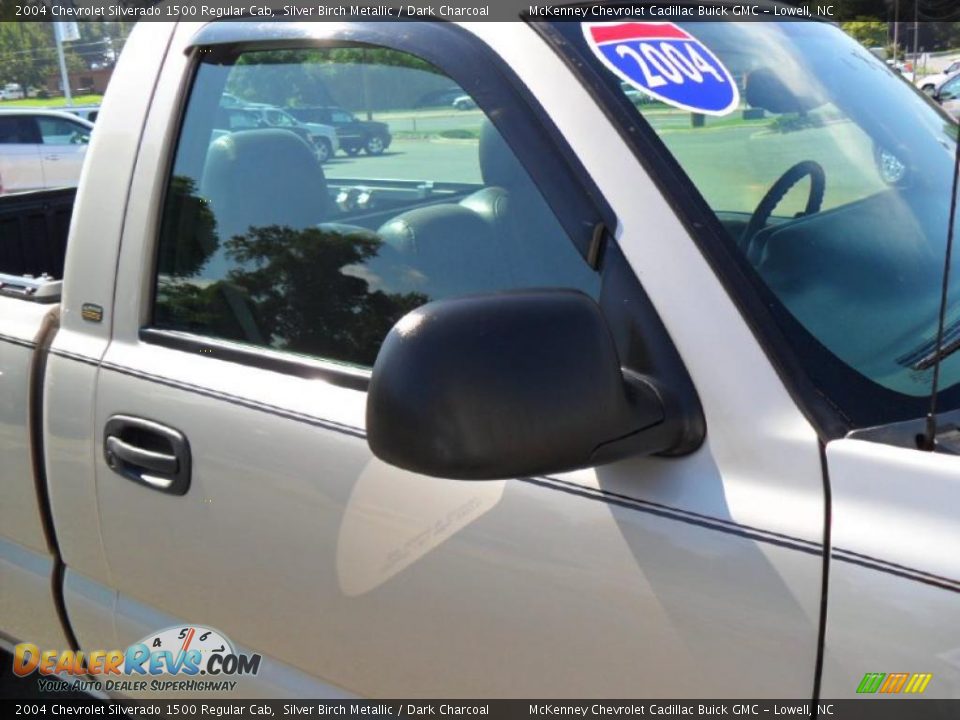2004 Chevrolet Silverado 1500 Regular Cab Silver Birch Metallic / Dark Charcoal Photo #20