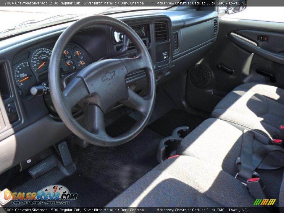2004 Chevrolet Silverado 1500 Regular Cab Silver Birch Metallic / Dark Charcoal Photo #24