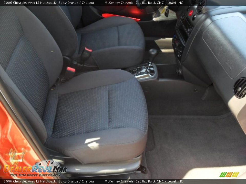 2006 Chevrolet Aveo LS Hatchback Spicy Orange / Charcoal Photo #19