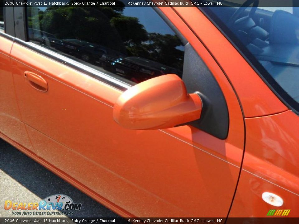 2006 Chevrolet Aveo LS Hatchback Spicy Orange / Charcoal Photo #22