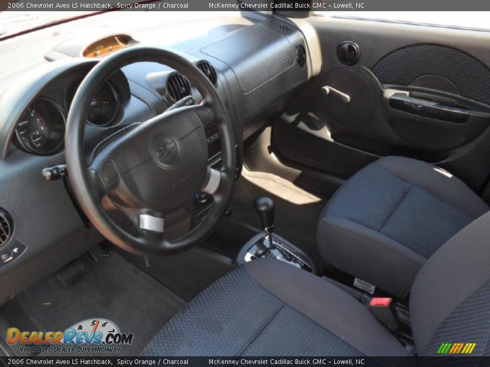 2006 Chevrolet Aveo LS Hatchback Spicy Orange / Charcoal Photo #26