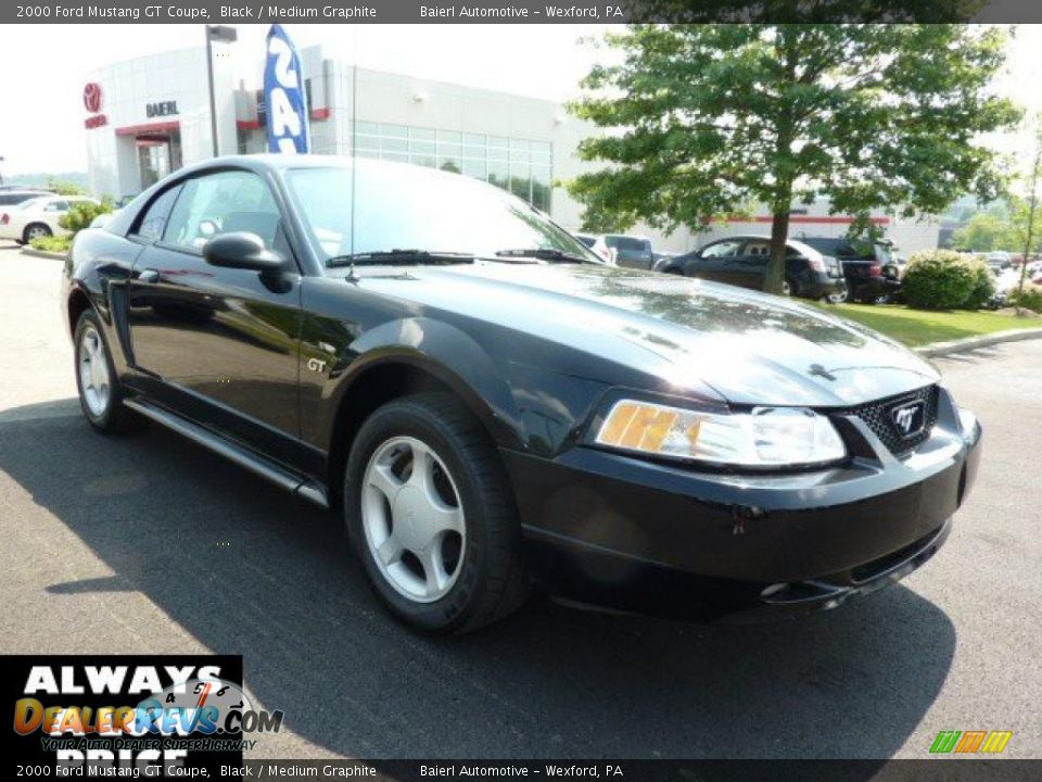 2000 Ford Mustang GT Coupe Black / Medium Graphite Photo #1