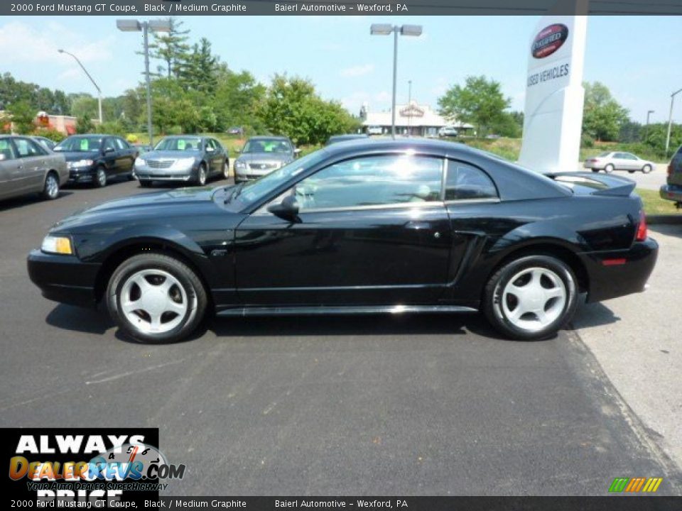 2000 Ford Mustang GT Coupe Black / Medium Graphite Photo #4