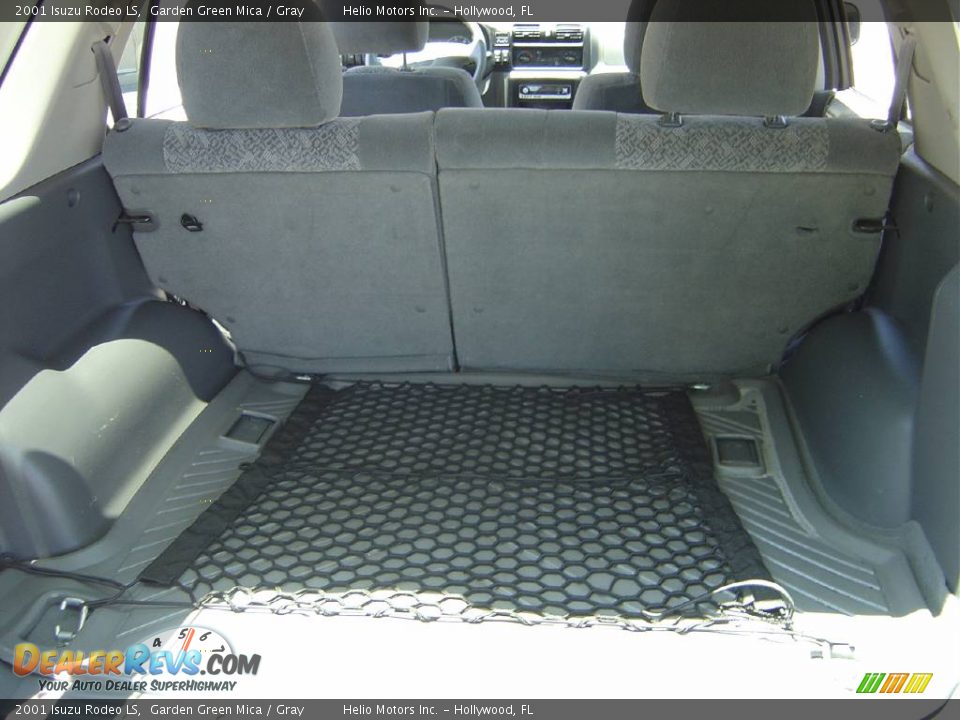 2001 Isuzu Rodeo LS Garden Green Mica / Gray Photo #17