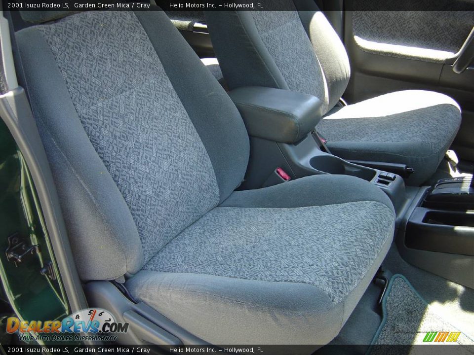 2001 Isuzu Rodeo LS Garden Green Mica / Gray Photo #21