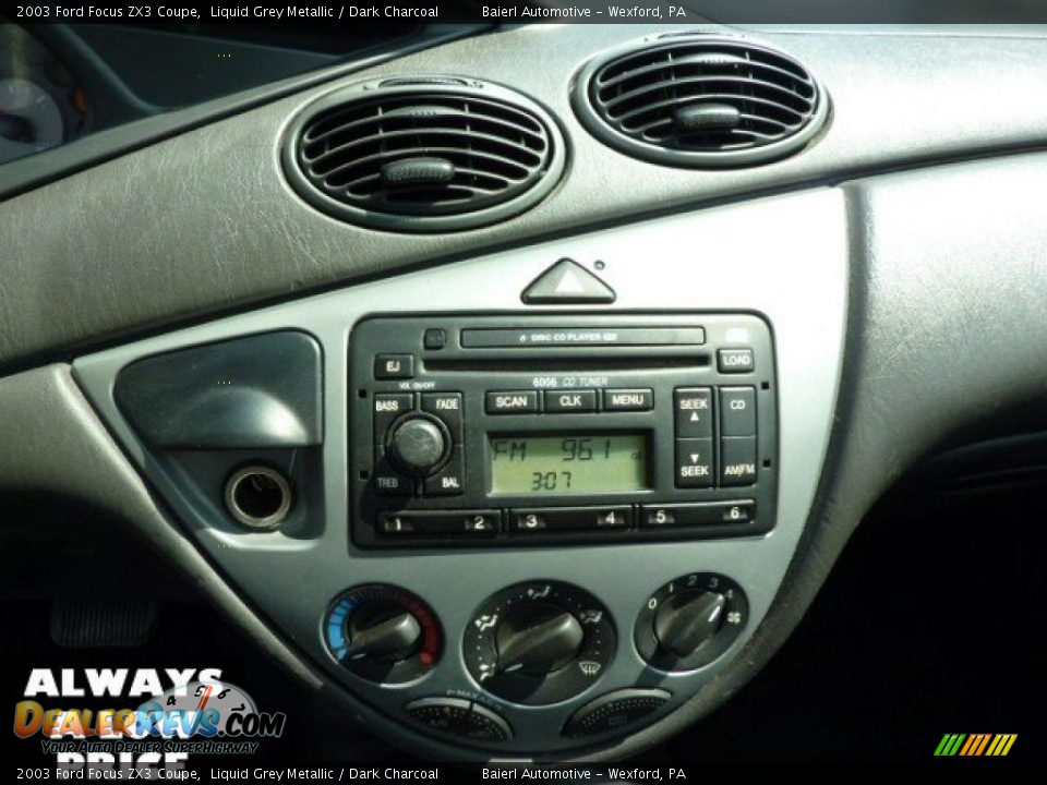 2003 Ford Focus ZX3 Coupe Liquid Grey Metallic / Dark Charcoal Photo #18