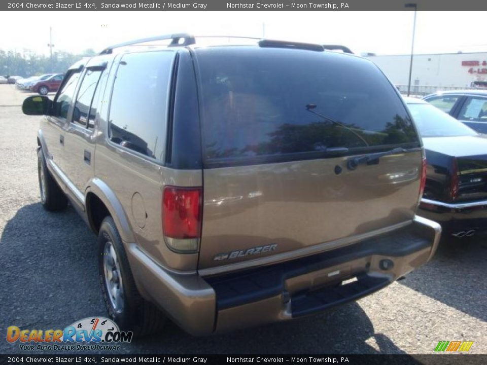 2004 Chevrolet Blazer LS 4x4 Sandalwood Metallic / Medium Gray Photo #4