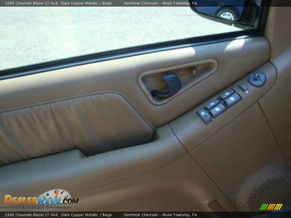 1996 Chevrolet Blazer LT 4x4 Dark Copper Metallic / Beige Photo #11