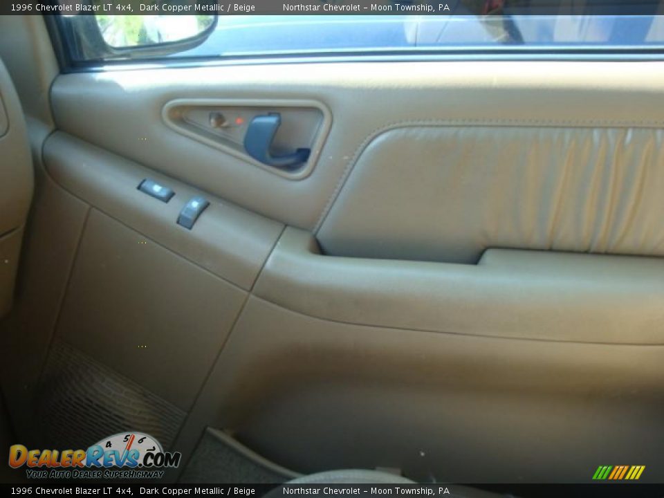 1996 Chevrolet Blazer LT 4x4 Dark Copper Metallic / Beige Photo #12