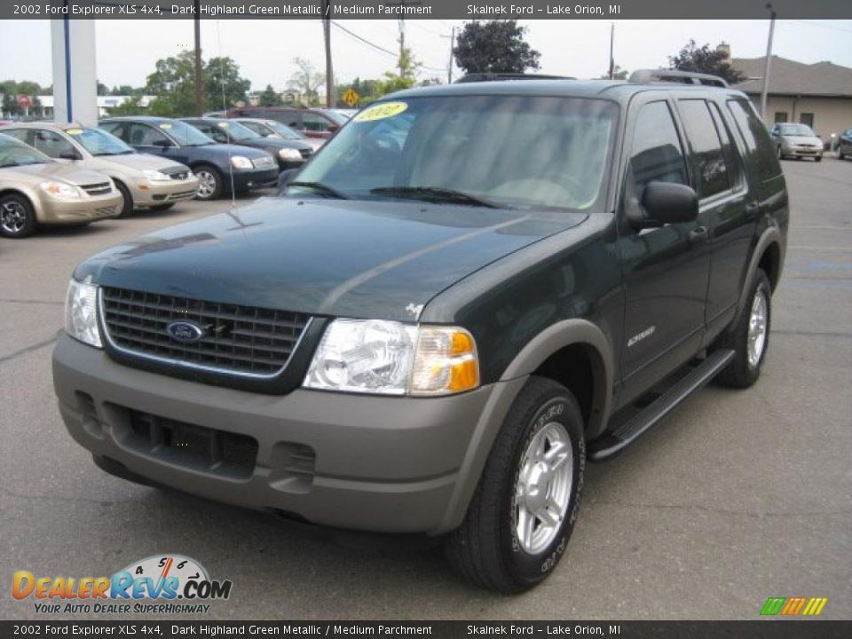 2002 Ford Explorer XLS 4x4 Dark Highland Green Metallic / Medium Parchment Photo #9