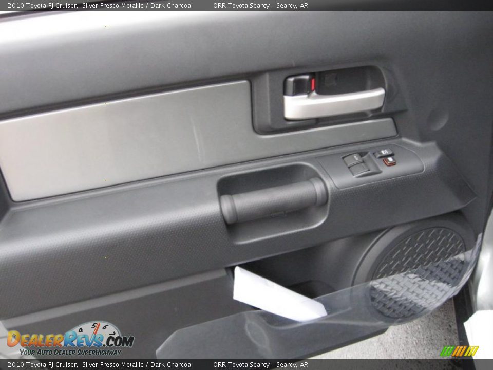 2010 Toyota FJ Cruiser Silver Fresco Metallic / Dark Charcoal Photo #13