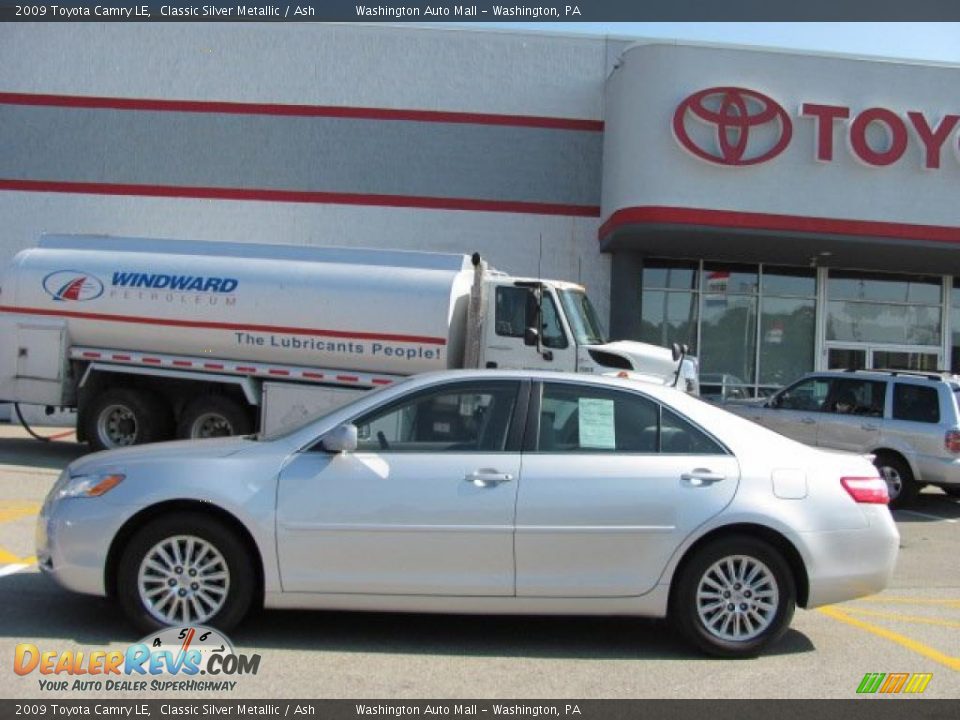 2009 Toyota Camry LE Classic Silver Metallic / Ash Photo #2