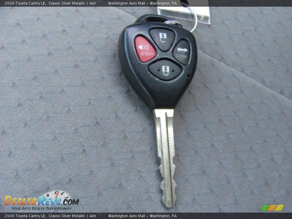 2009 Toyota Camry LE Classic Silver Metallic / Ash Photo #17