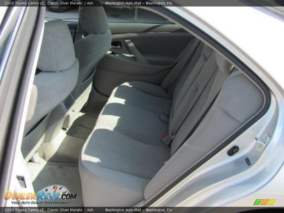 2009 Toyota Camry LE Classic Silver Metallic / Ash Photo #18