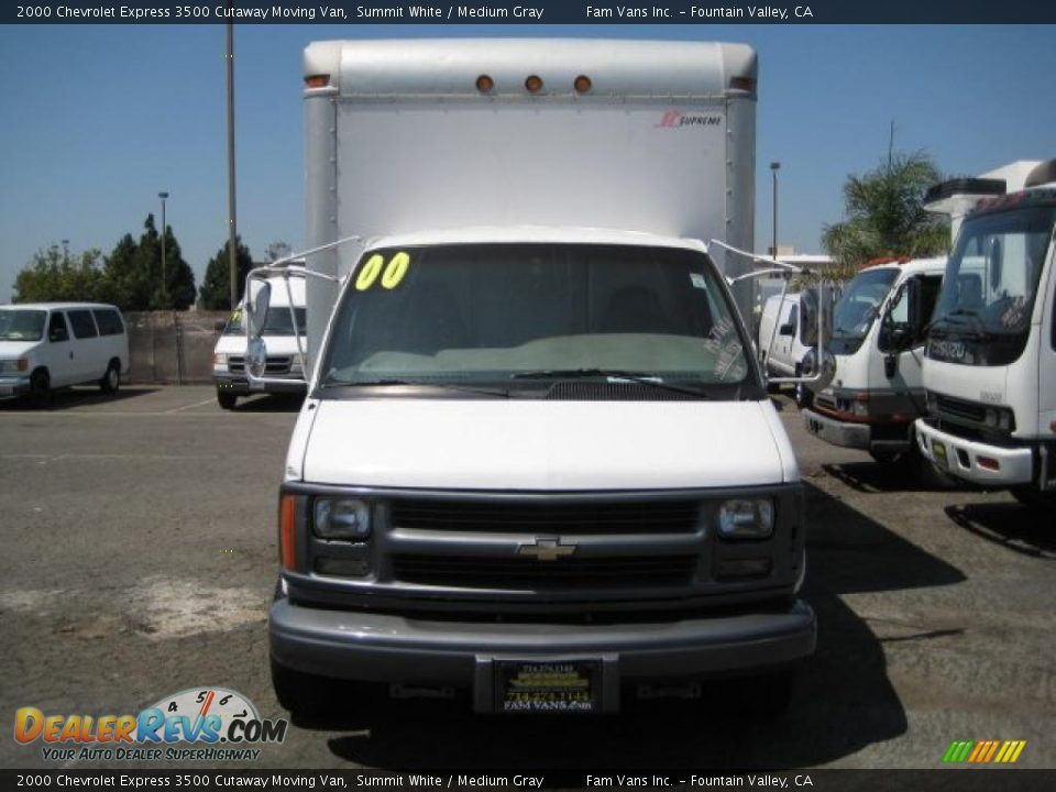 2000 Chevrolet Express 3500 Cutaway Moving Van Summit White / Medium Gray Photo #2