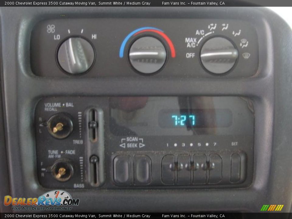 2000 Chevrolet Express 3500 Cutaway Moving Van Summit White / Medium Gray Photo #8
