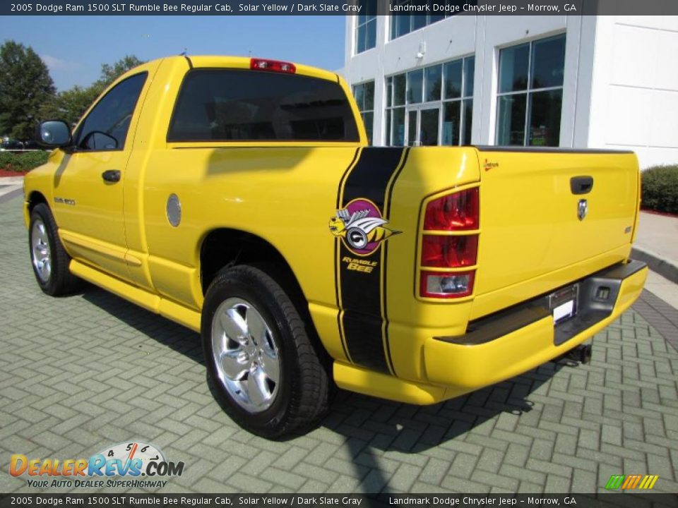 2005 Dodge Ram 1500 SLT Rumble Bee Regular Cab Solar Yellow / Dark Slate Gray Photo #3
