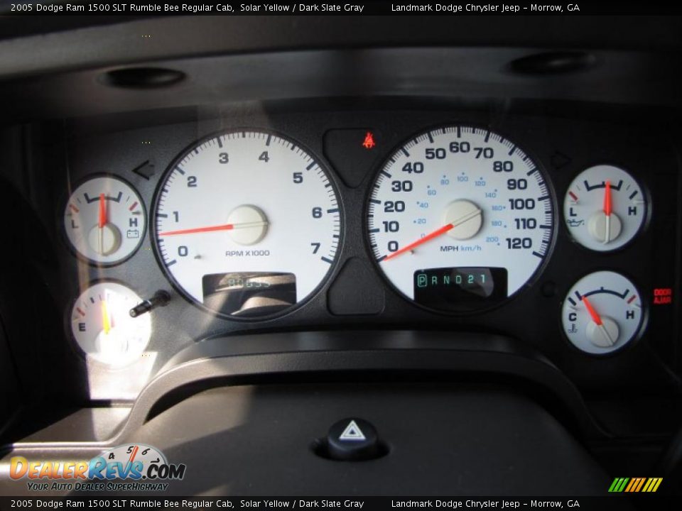 2005 Dodge Ram 1500 SLT Rumble Bee Regular Cab Solar Yellow / Dark Slate Gray Photo #18
