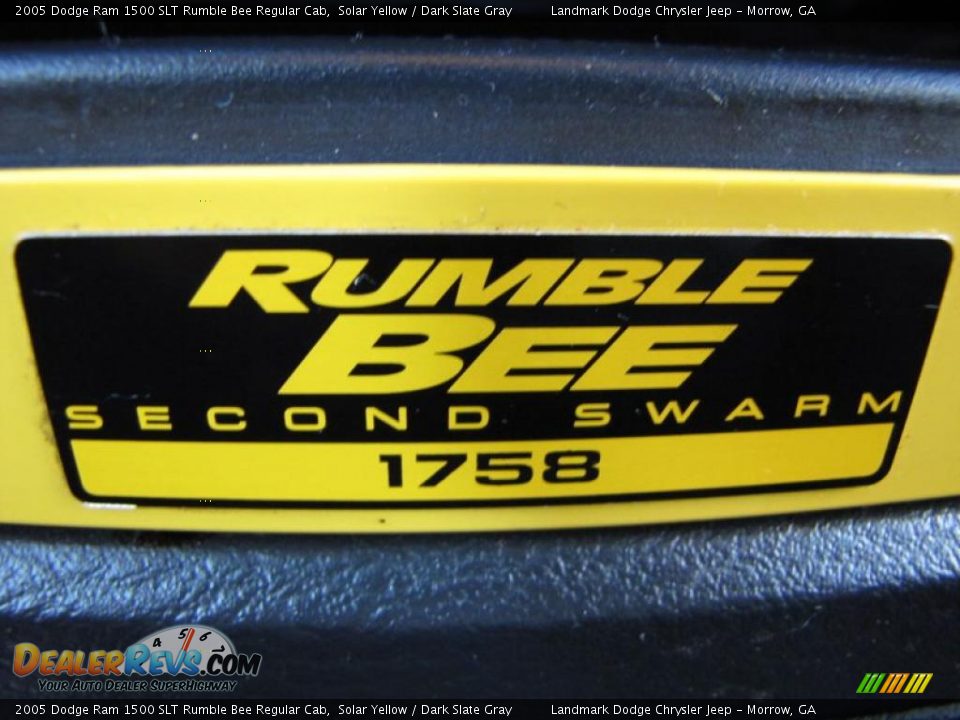 2005 Dodge Ram 1500 SLT Rumble Bee Regular Cab Solar Yellow / Dark Slate Gray Photo #20