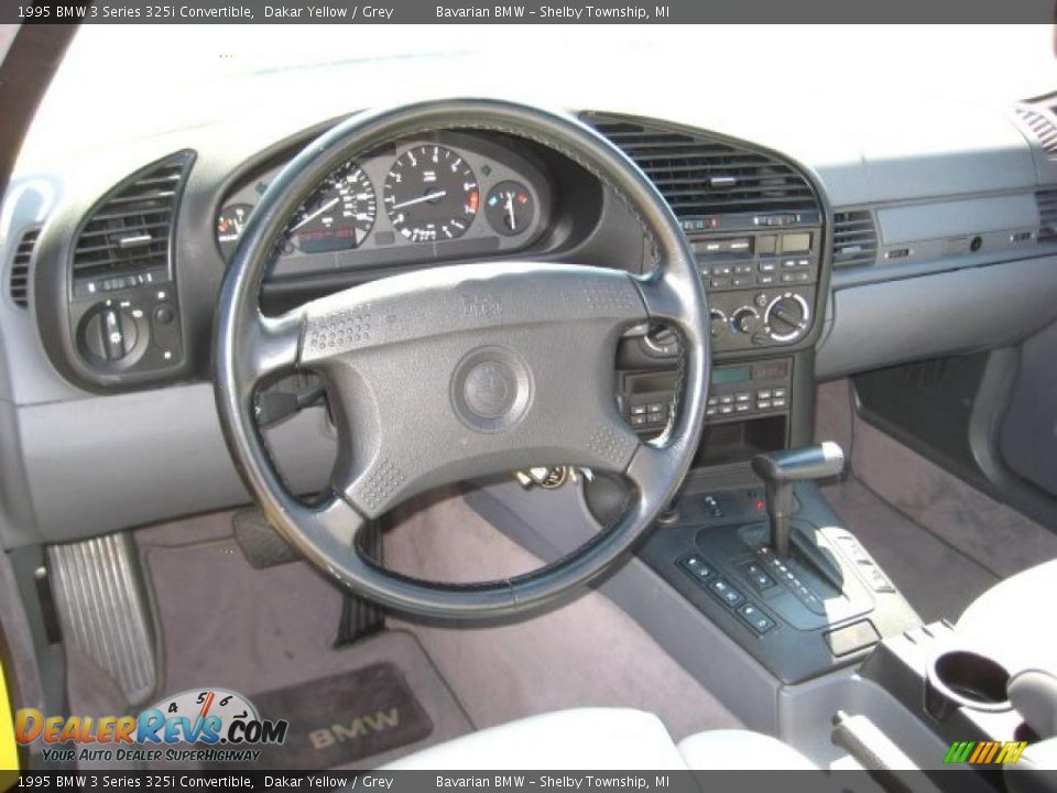 1995 BMW 3 Series 325i Convertible Dakar Yellow / Grey Photo #10