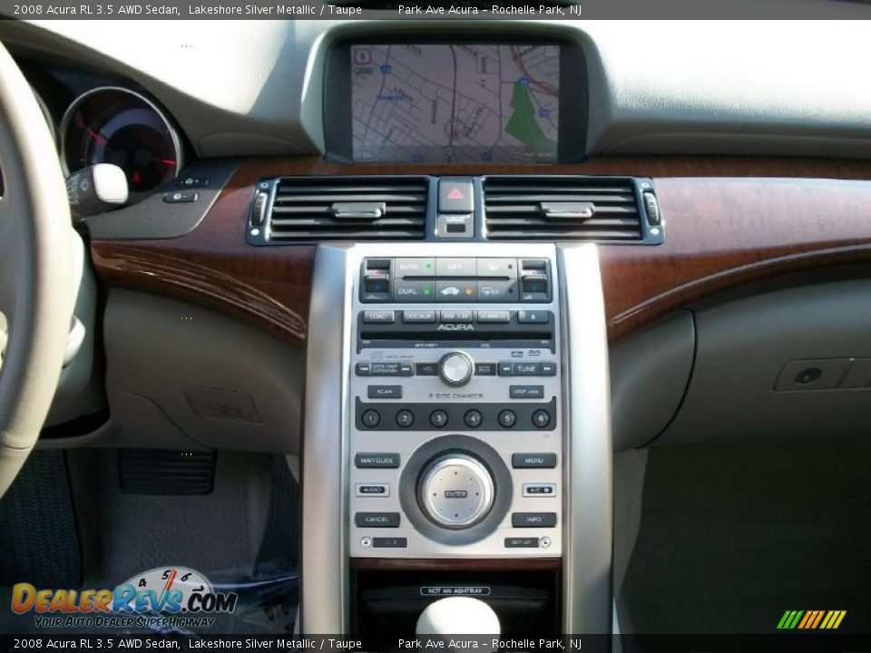 2008 Acura RL 3.5 AWD Sedan Lakeshore Silver Metallic / Taupe Photo #18