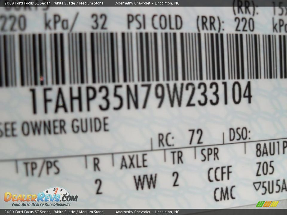 2009 Ford Focus SE Sedan White Suede / Medium Stone Photo #8