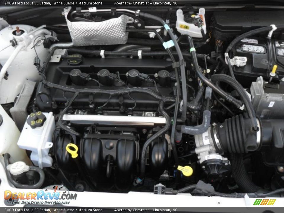 2009 Ford Focus SE Sedan White Suede / Medium Stone Photo #21