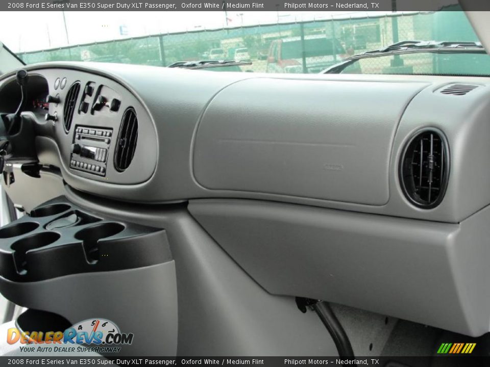 2008 Ford E Series Van E350 Super Duty XLT Passenger Oxford White / Medium Flint Photo #22