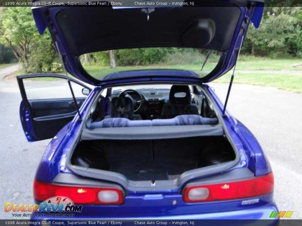1998 Acura Integra GS-R Coupe Supersonic Blue Pearl / Ebony Photo #31
