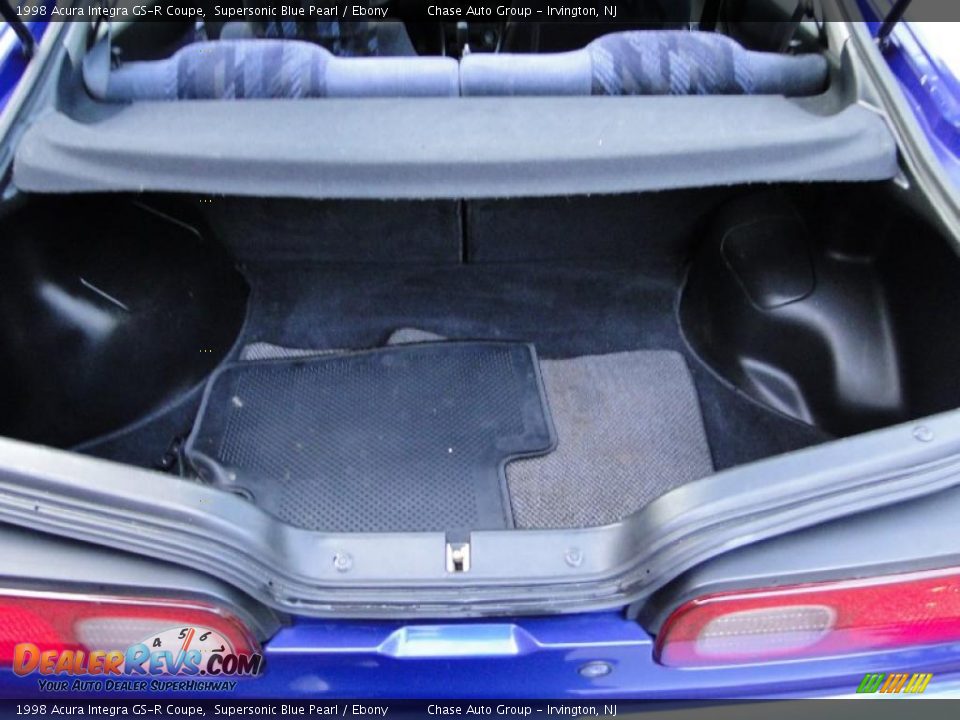 1998 Acura Integra GS-R Coupe Supersonic Blue Pearl / Ebony Photo #32