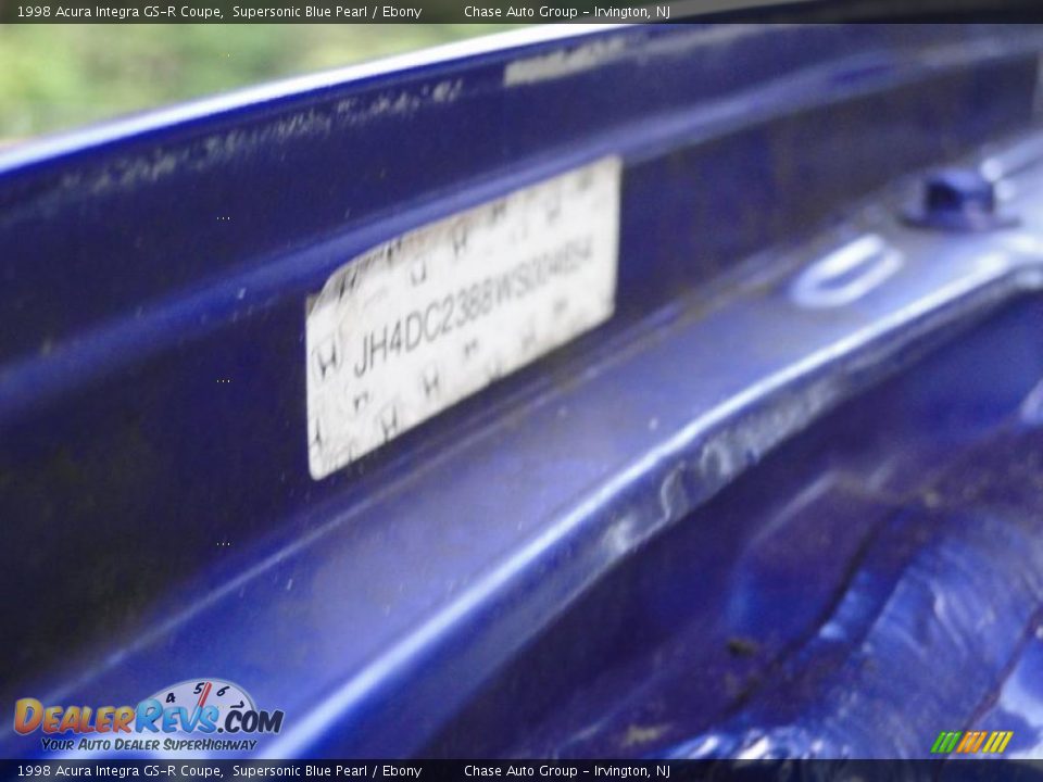 1998 Acura Integra GS-R Coupe Supersonic Blue Pearl / Ebony Photo #35