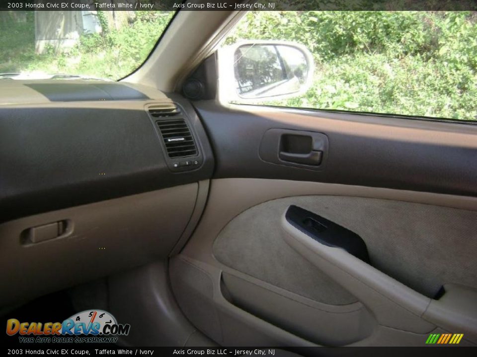 2003 Honda Civic EX Coupe Taffeta White / Ivory Photo #9