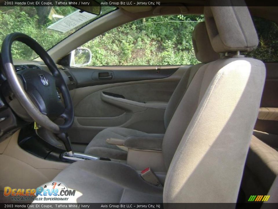 2003 Honda Civic EX Coupe Taffeta White / Ivory Photo #13