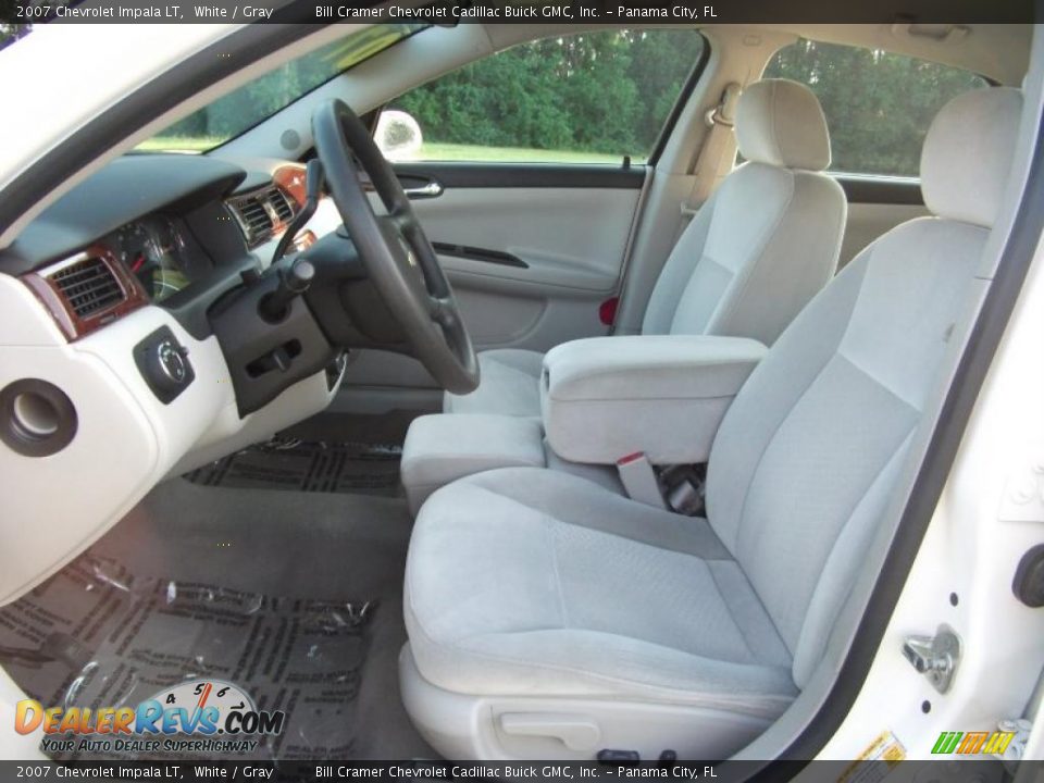 2007 Chevrolet Impala LT White / Gray Photo #13
