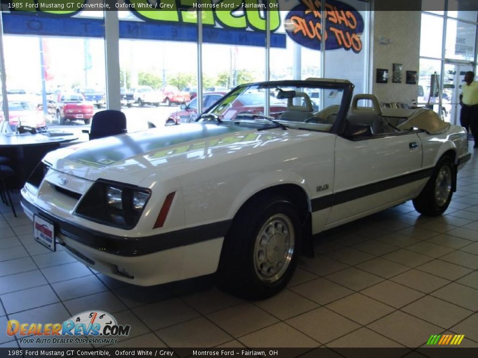 1985 Ford Mustang GT Convertible Oxford White / Grey Photo #1