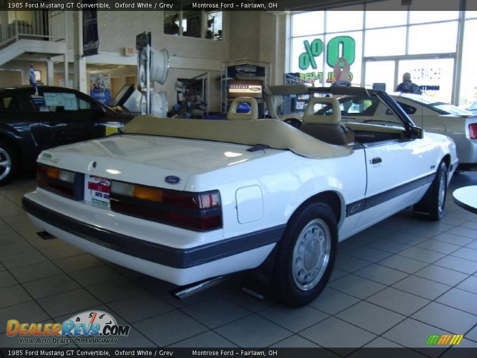 1985 Ford Mustang GT Convertible Oxford White / Grey Photo #5
