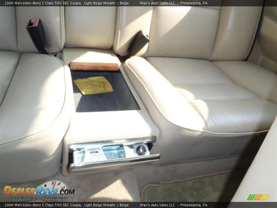 1990 Mercedes-Benz S Class 560 SEC Coupe Light Beige Metallic / Beige Photo #24