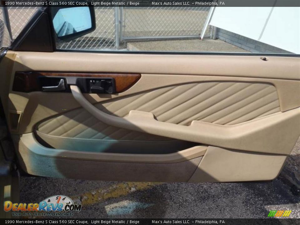 1990 Mercedes-Benz S Class 560 SEC Coupe Light Beige Metallic / Beige Photo #33