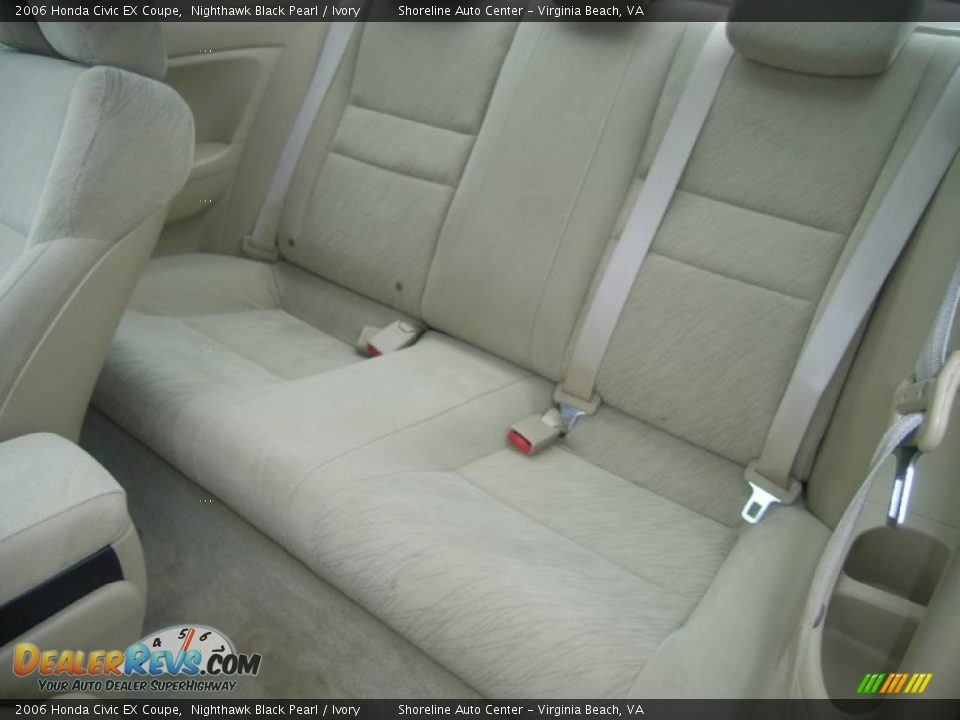 2006 Honda Civic EX Coupe Nighthawk Black Pearl / Ivory Photo #10