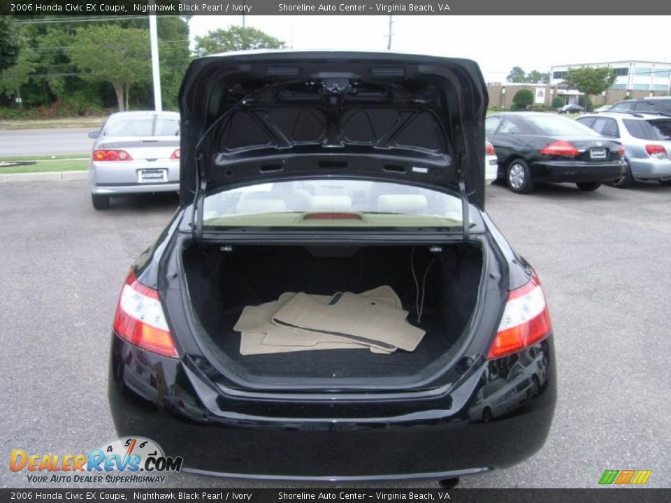 2006 Honda Civic EX Coupe Nighthawk Black Pearl / Ivory Photo #11