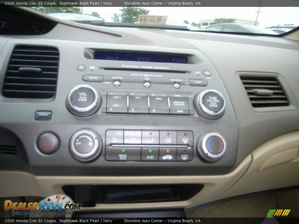 2006 Honda Civic EX Coupe Nighthawk Black Pearl / Ivory Photo #16