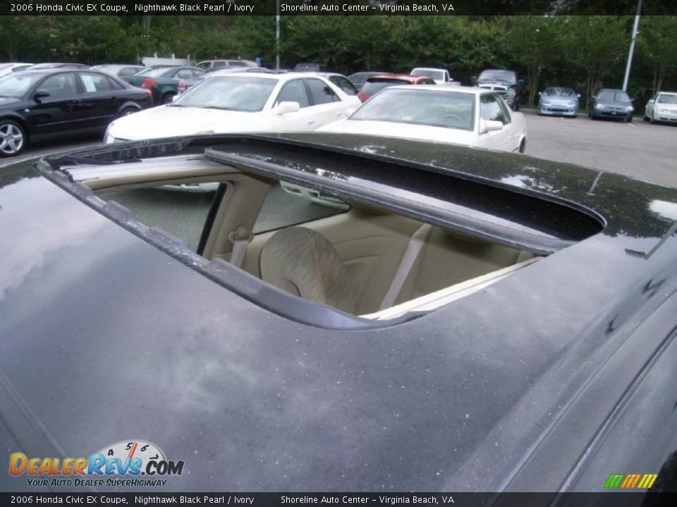 2006 Honda Civic EX Coupe Nighthawk Black Pearl / Ivory Photo #20